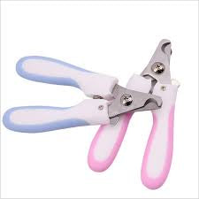 COUPE GRIFFE ONGLE